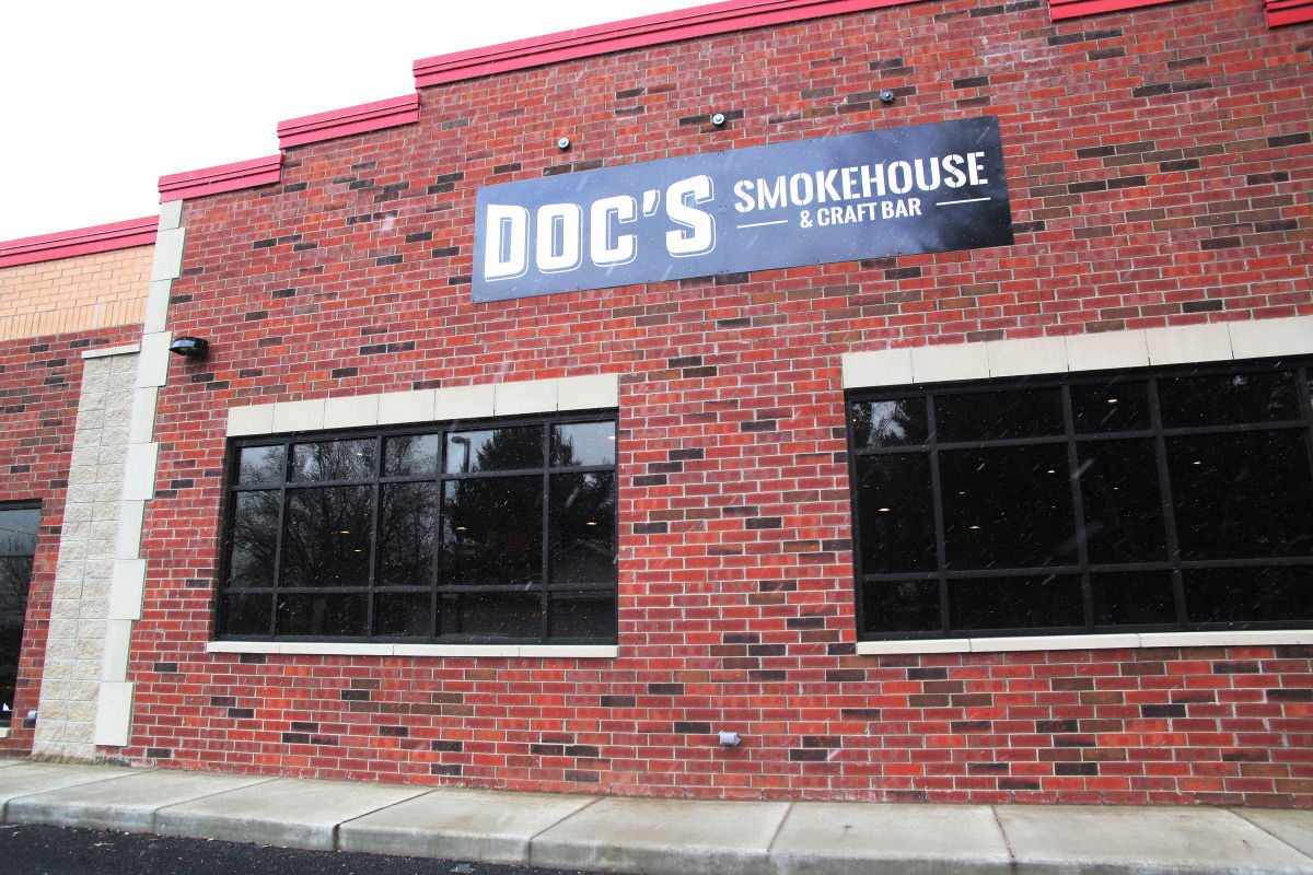 DOC's Smokehouse and Craft Bar
